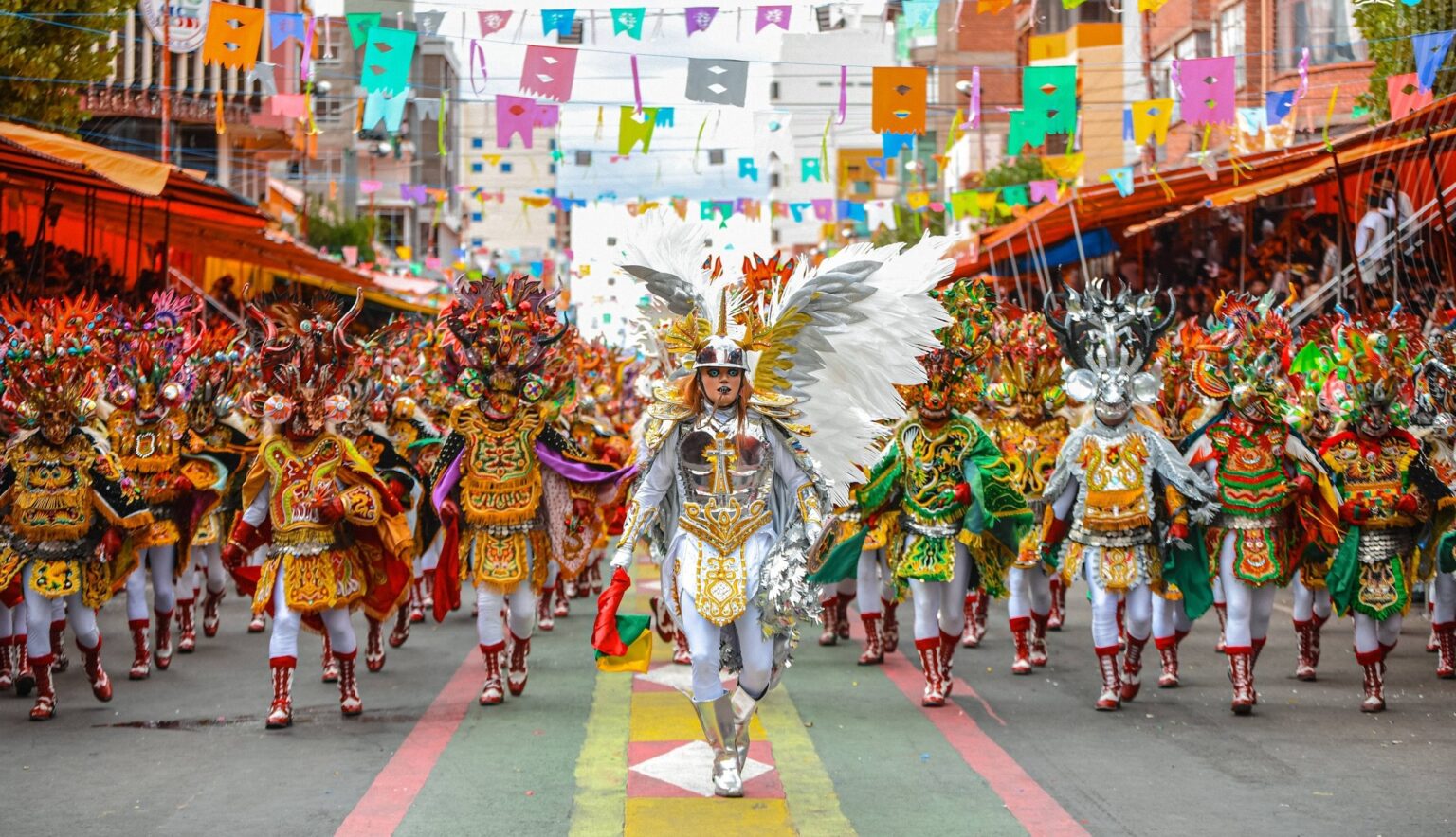 Más de 200 encuestadores medirán el impacto económico del Carnaval en Bolivia