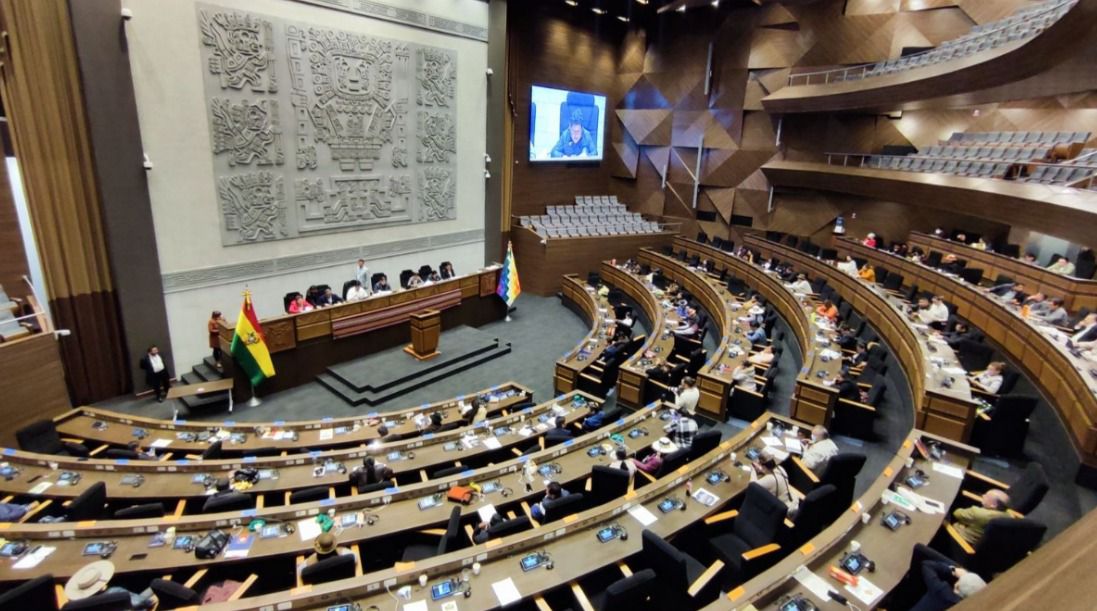 Asamblea Legislativa prohíbe ch’allas y consumo de alcohol en sus instalaciones por Carnaval