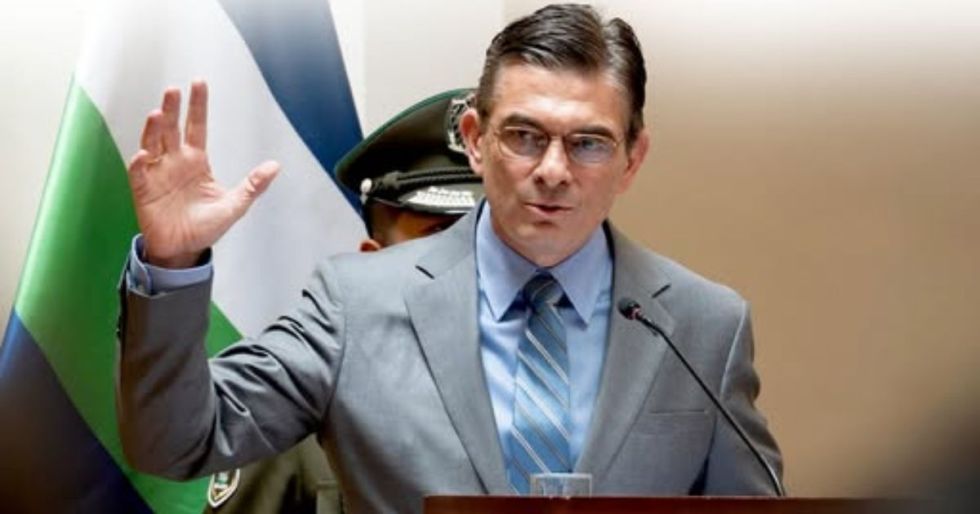 Paz evita polémica por interpelación y prioriza agenda ciudadana