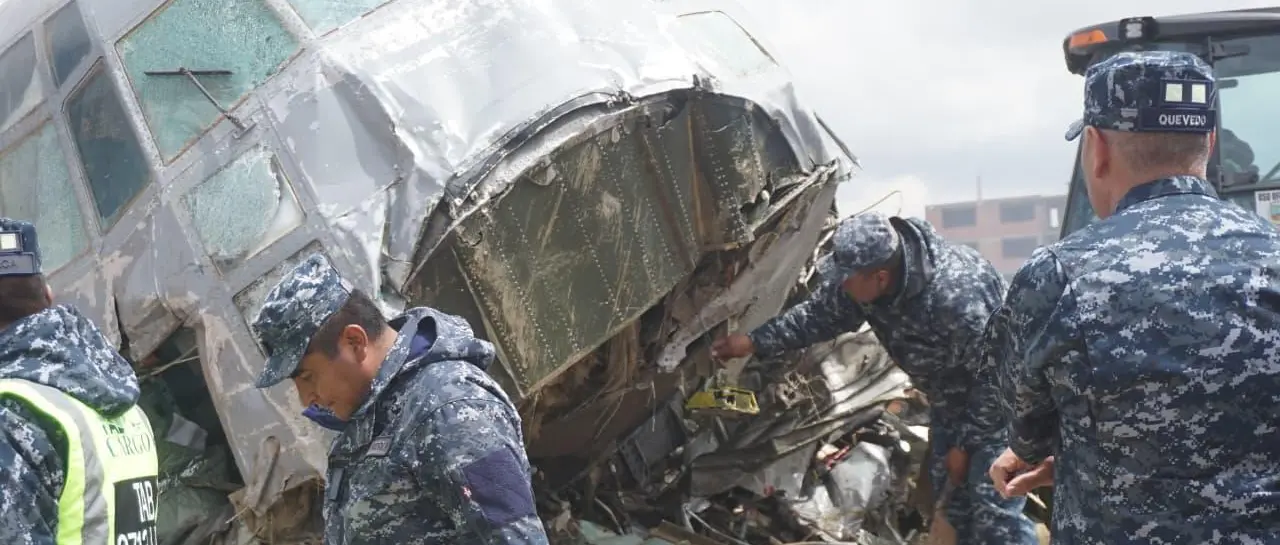 FAB busca la caja negra y evaluará factores climáticos tras accidente aéreo en El Alto