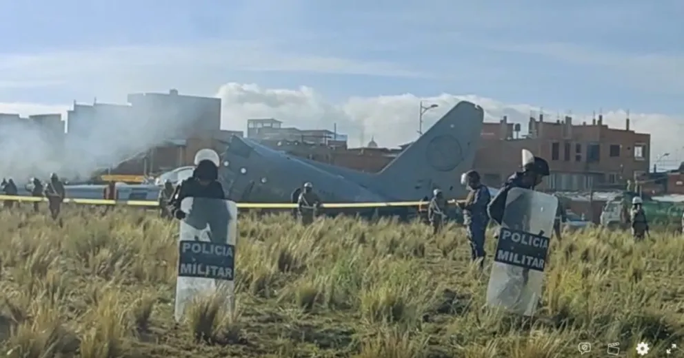 Zona del siniestro aéreo en El Alto amanece con fuerte custodia tras actos vandálicos