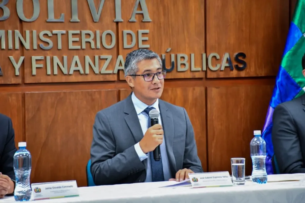 El Estado cierra enero de 2026 con superávit fiscal de Bs 2.300 millones