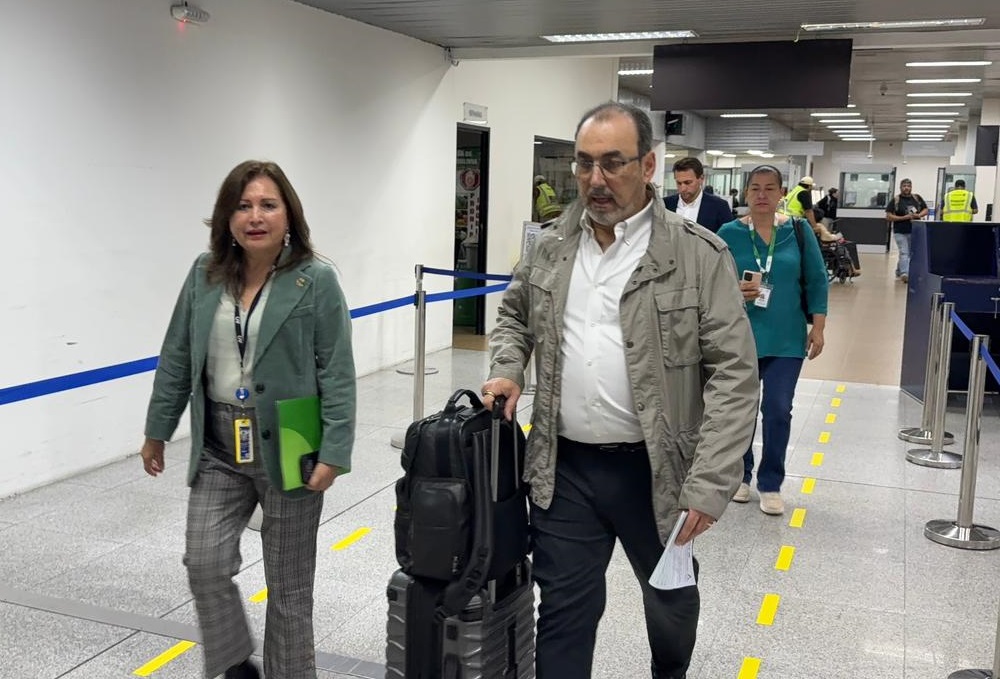 Presidente del CAF cumple agenda oficial en Bolivia