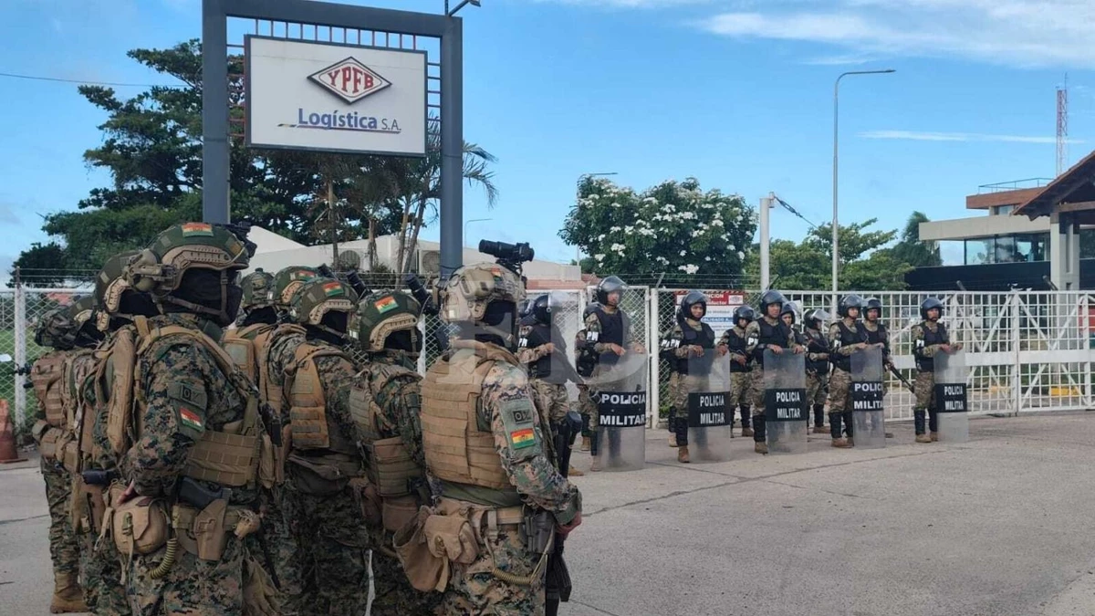 Paz militariza YPFB y denuncia sabotaje en la calidad de la gasolina
