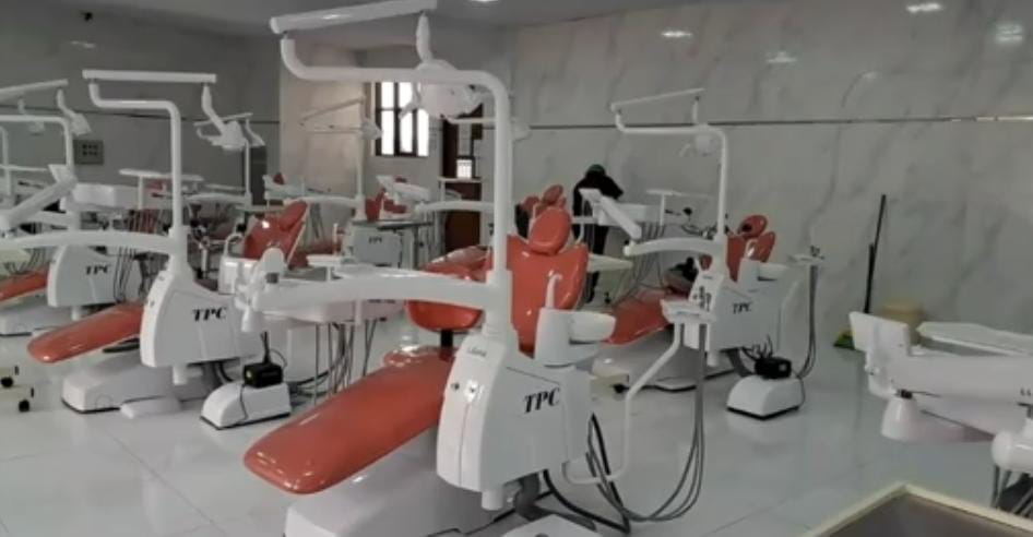 Clínica odontológica de la UTO brinda atención con tratamientos dentales a bajo costo