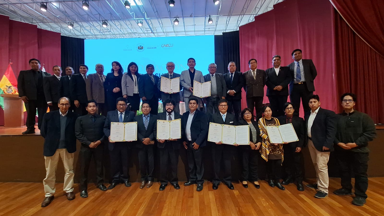 MERCOSUR acredita a siete carreras de la Facultad Nacional de Ingeniería de la UTO