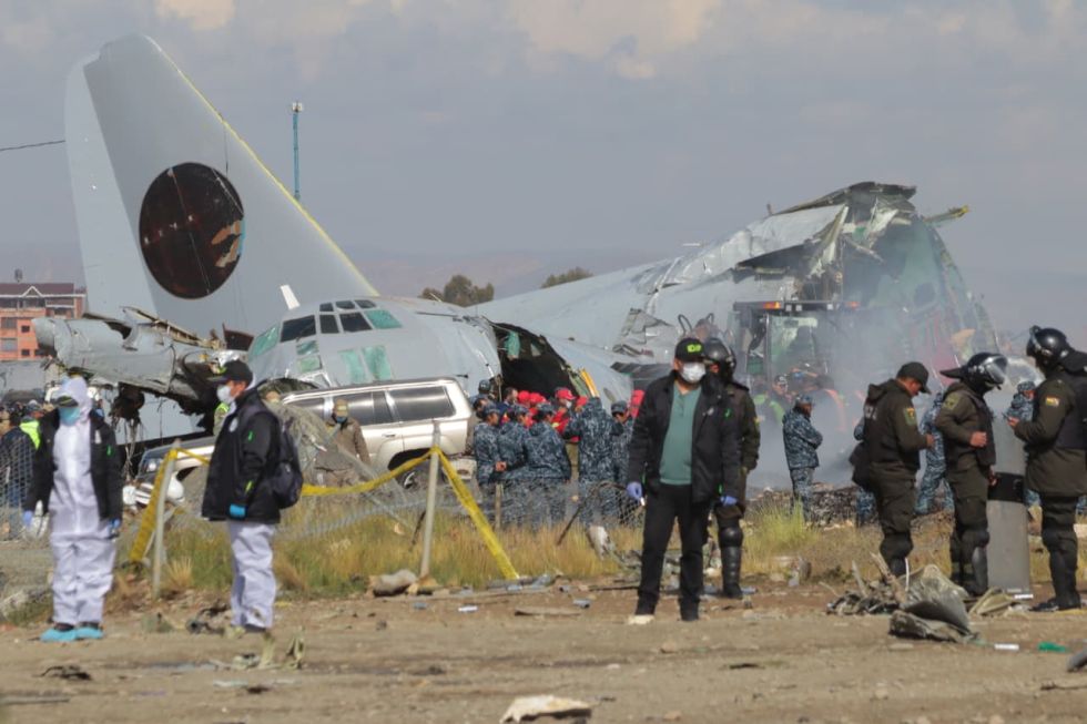 Accidente aéreo en El Alto deja 24 fallecidos, confirma la Policía