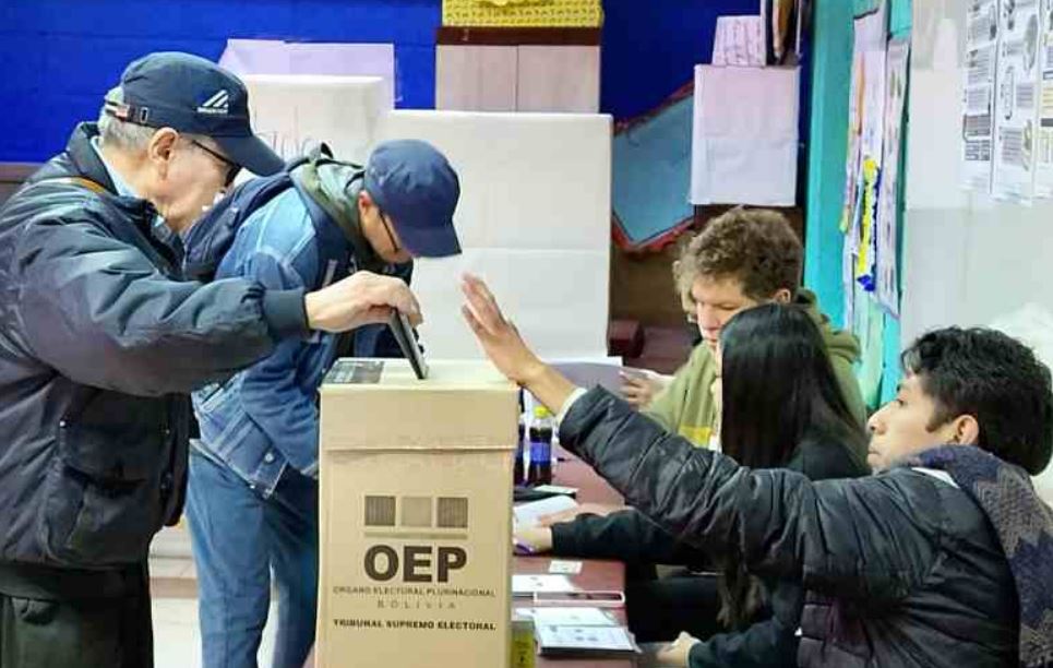 Permiten votar con carnet de identidad vencido hasta un año en Elecciones Subnacionales