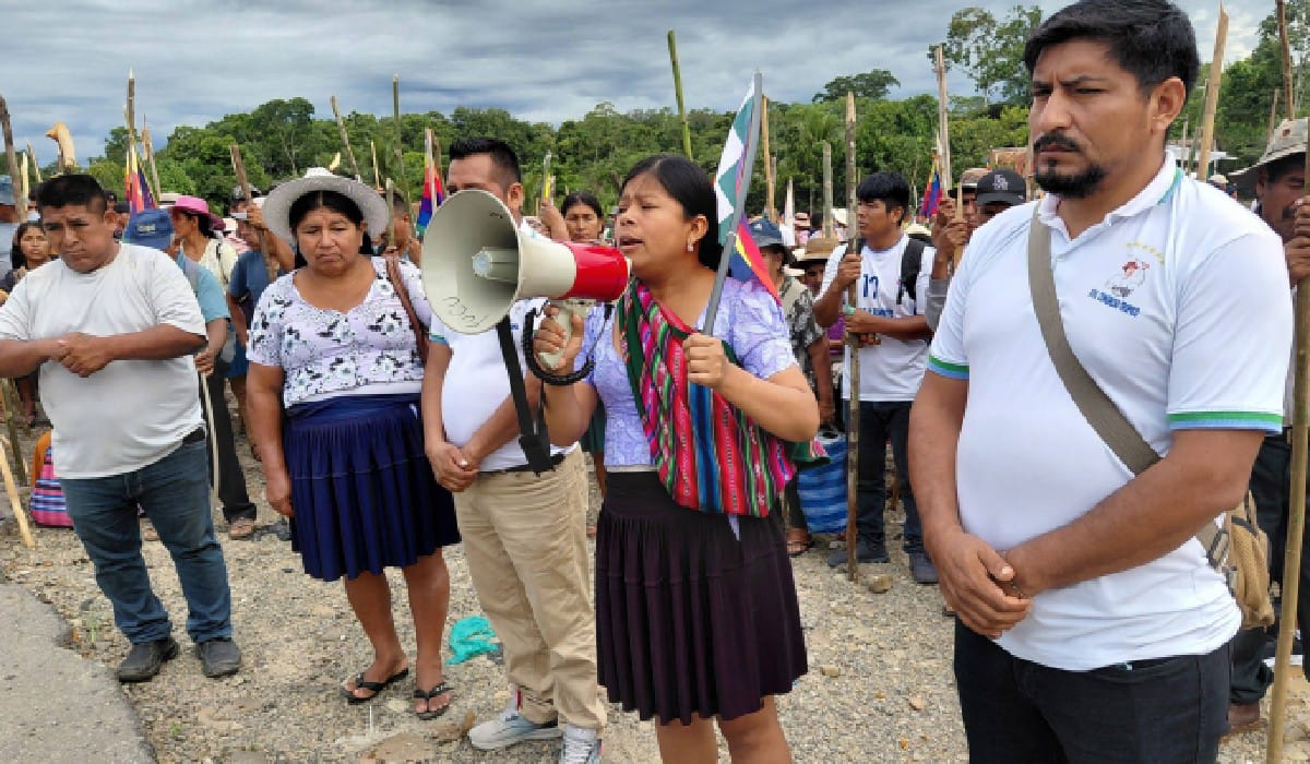 Evistas instalan vigilias en el Chapare ante inicio de erradicación de coca