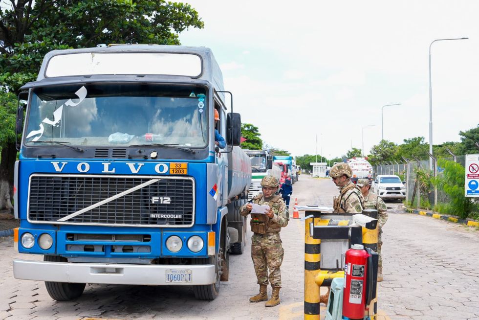 YPFB despacha 5 millones de litros de gasolina aditivada desde Senkata y Palmasola