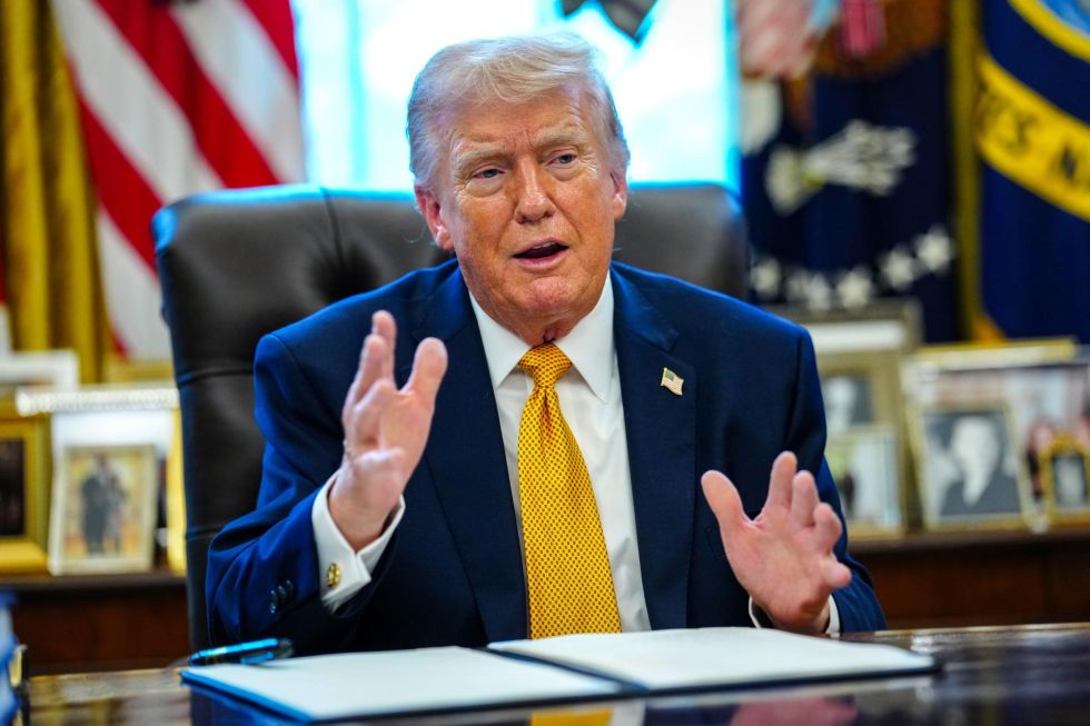 Trump critica falta de apoyo de aliados para desbloquear el estrecho de Ormuz