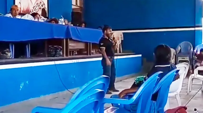 Dirigente cocalero se declara en la clandestinidad tras polémica por asilo a Evo Morales