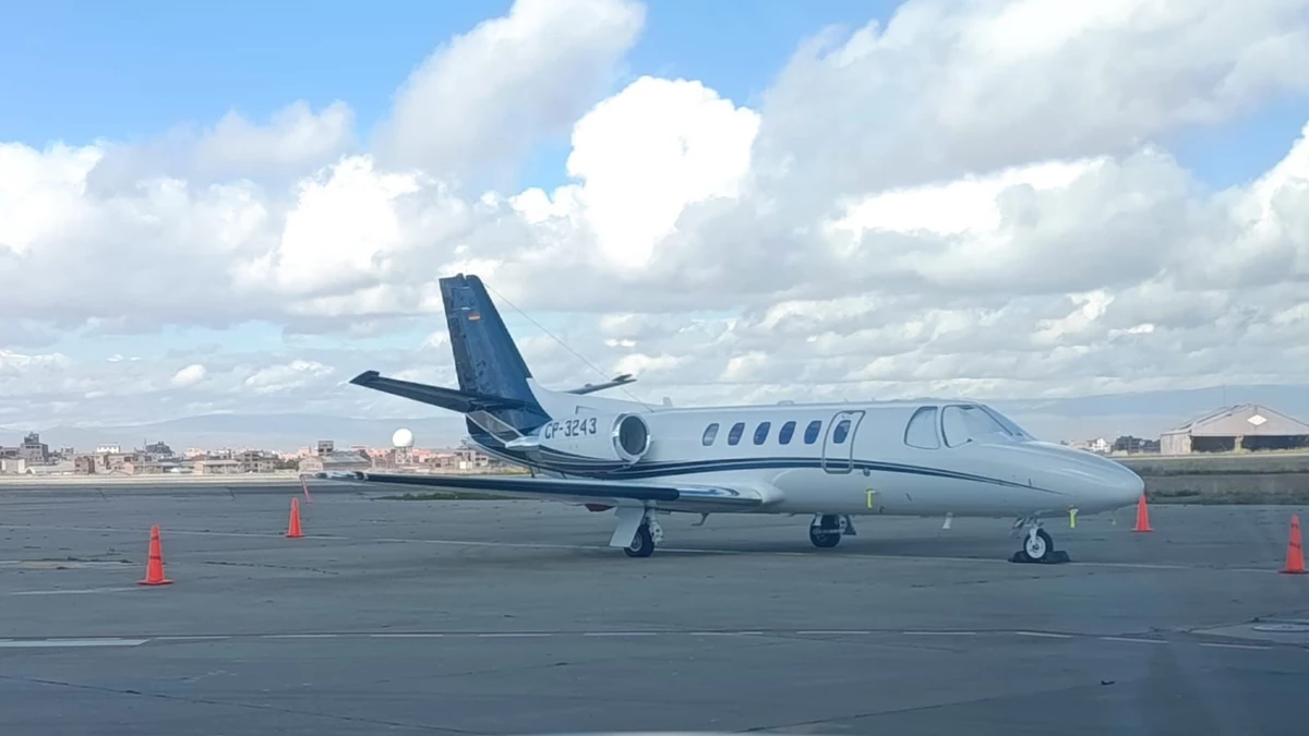 Hallan sin vida a pilotos tras caída del avión que desapareció en Cochabamba