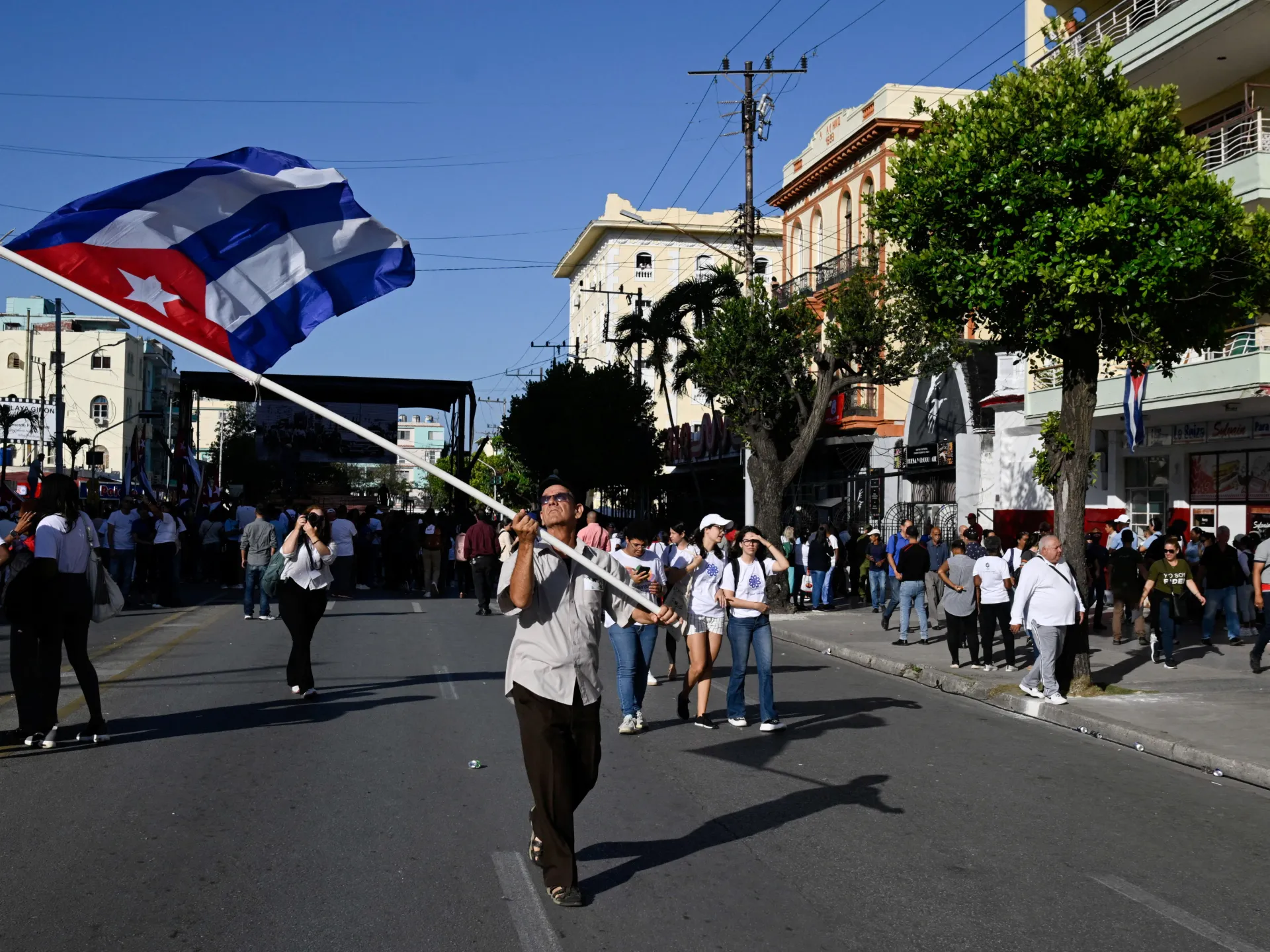 Llegada de petróleo ruso brinda alivio temporal a Cuba ante crisis energética