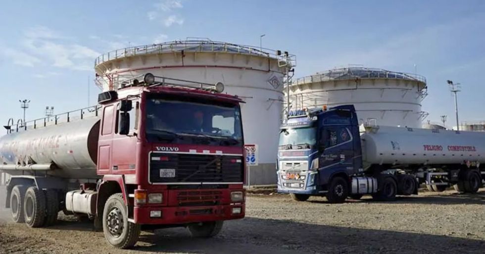 Imputan a abogada paraguaya por contratos irregulares con YPFB en caso Botrading