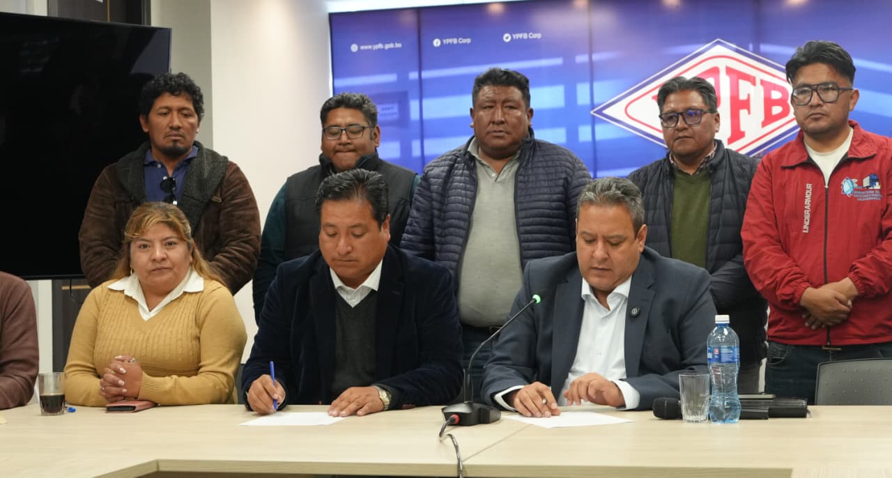 YPFB y Cadetran acuerdan seis medidas para garantizar abastecimiento de combustible