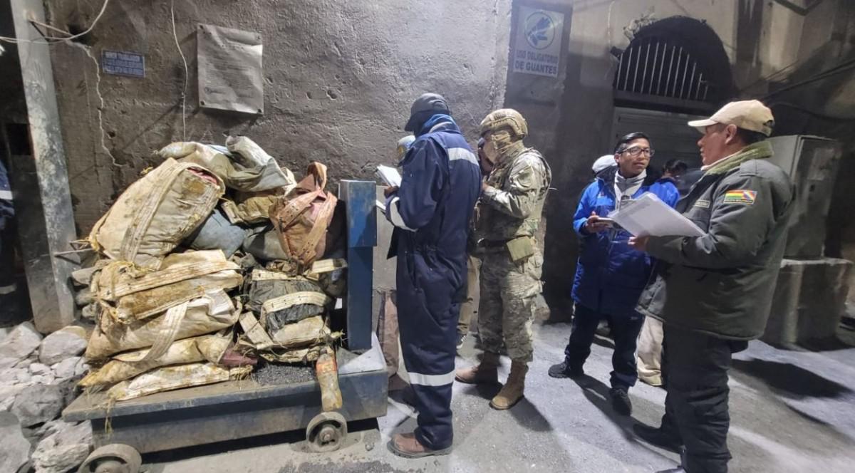 Incremento del “juqueo” afecta economía minera en Oruro