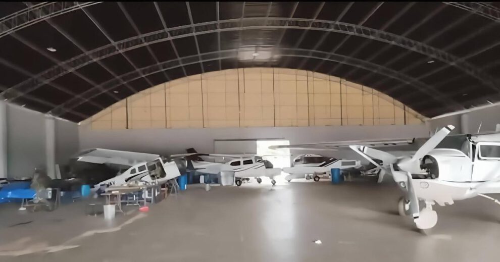 Grupo irrumpe en aeródromo vinculado a Marset y sustrae objetos