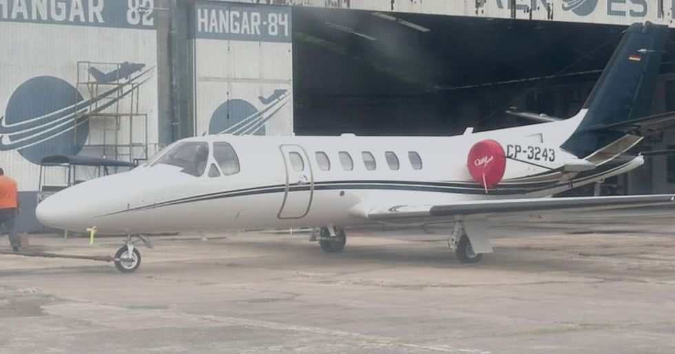 Localizan avioneta desaparecida en Cochabamba y buscan sobrevivientes