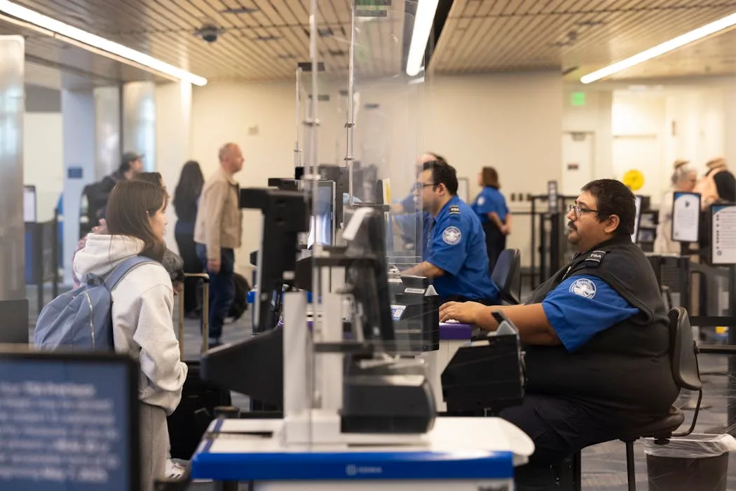 Política migratoria de EE.UU. debilita su imagen internacional