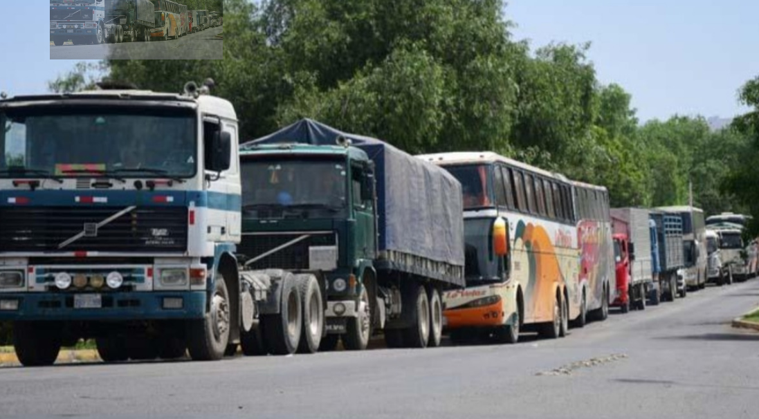 Desabastecimiento de diésel se agrava en Bolivia y aumenta presión al Gobierno