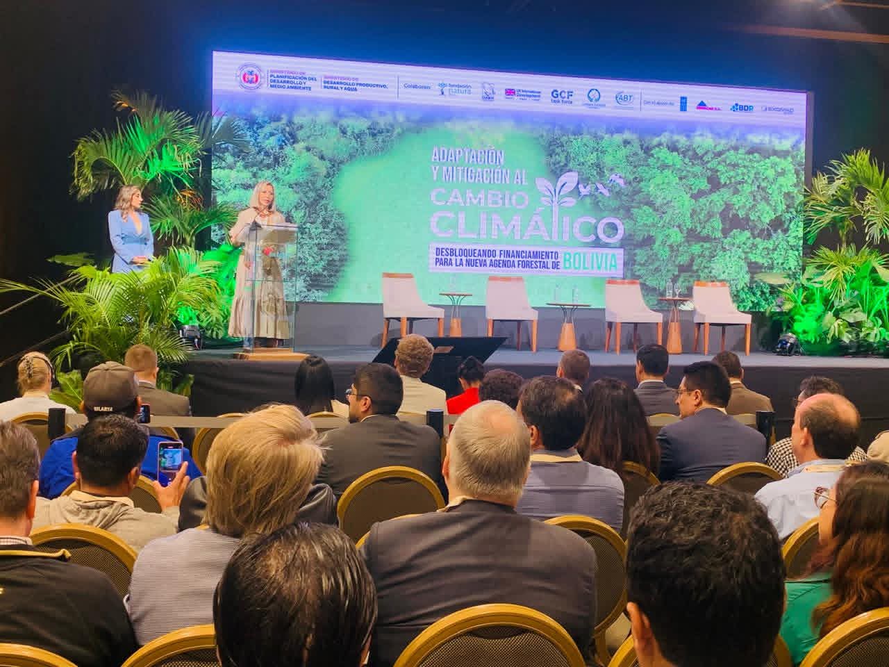 Santa Cruz acoge diálogo sobre adaptación y mitigación al cambio climático