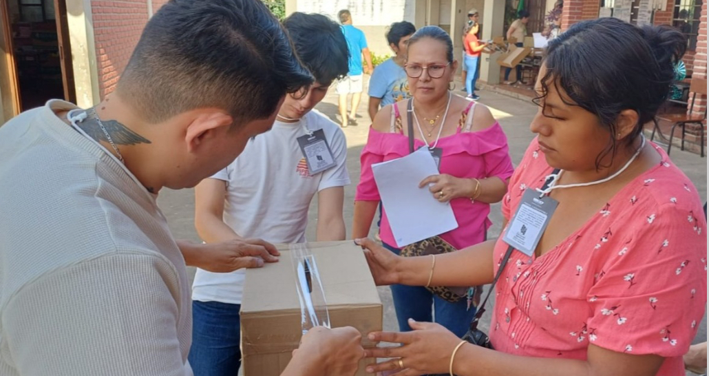 Cierran mesas de votación y avanza el conteo en cinco departamentos