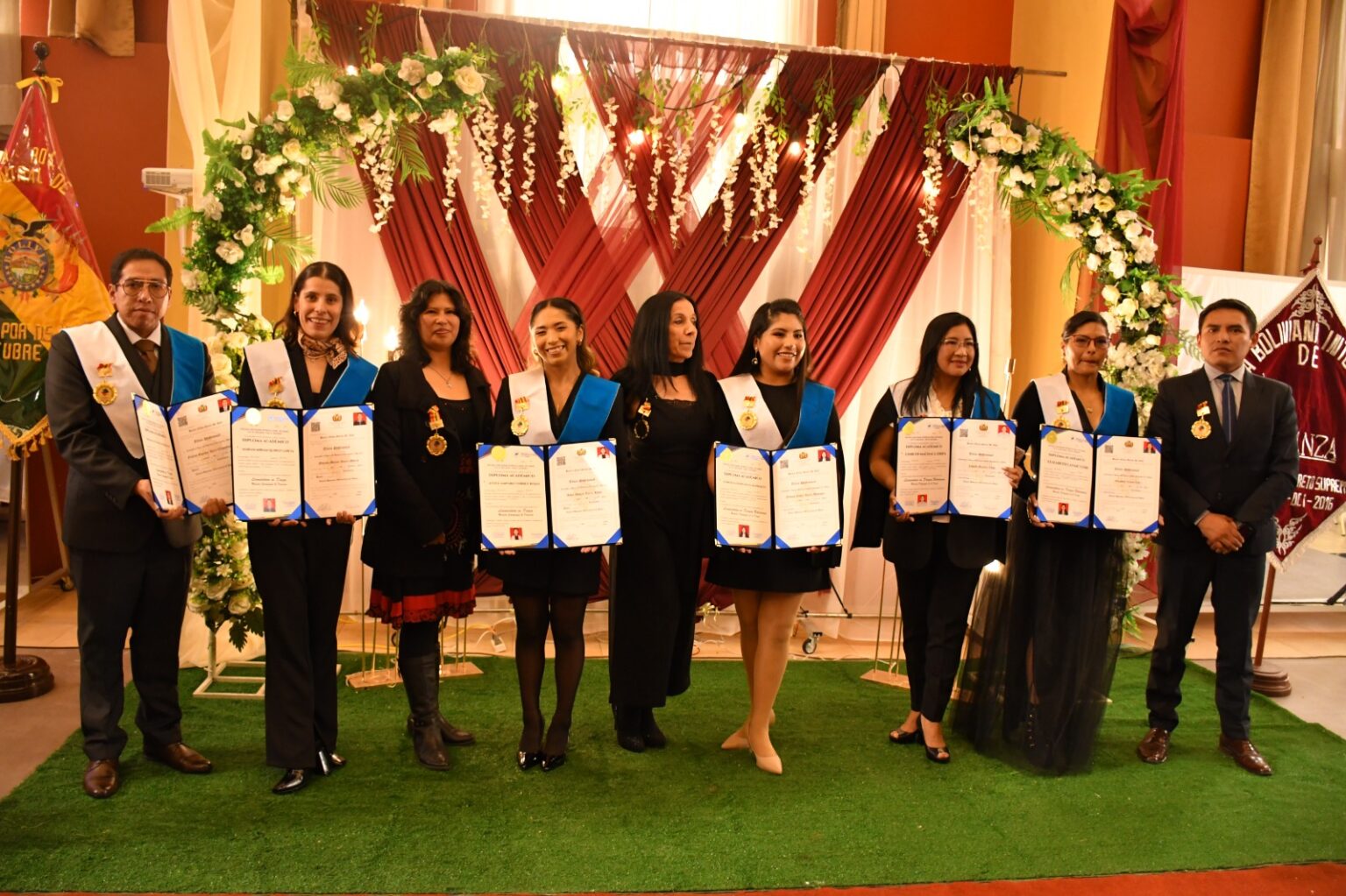 Bolivia gradúa a sus primeros Licenciados en Danza y fortalece la formación artística