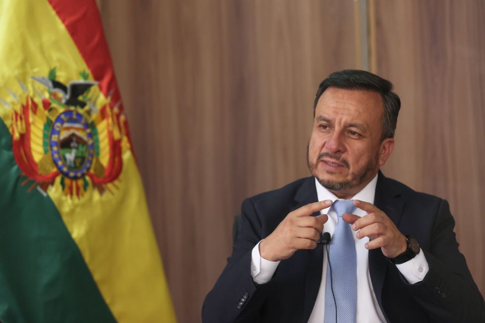 Ministro afirma que el auge económico no se debió a la nacionalización de hidrocarburos