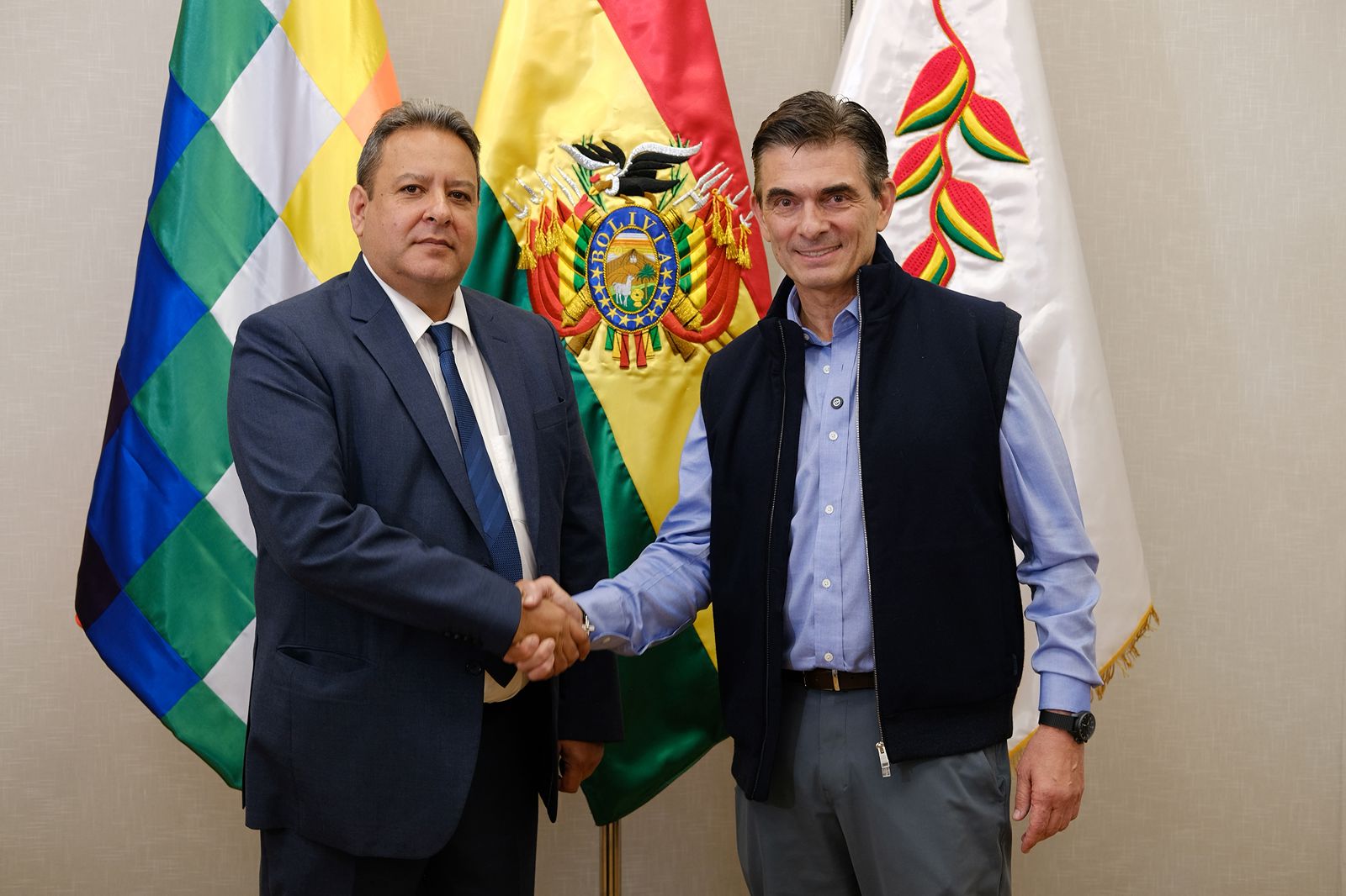 Sebastián Daroca asume la presidencia interina de YPFB