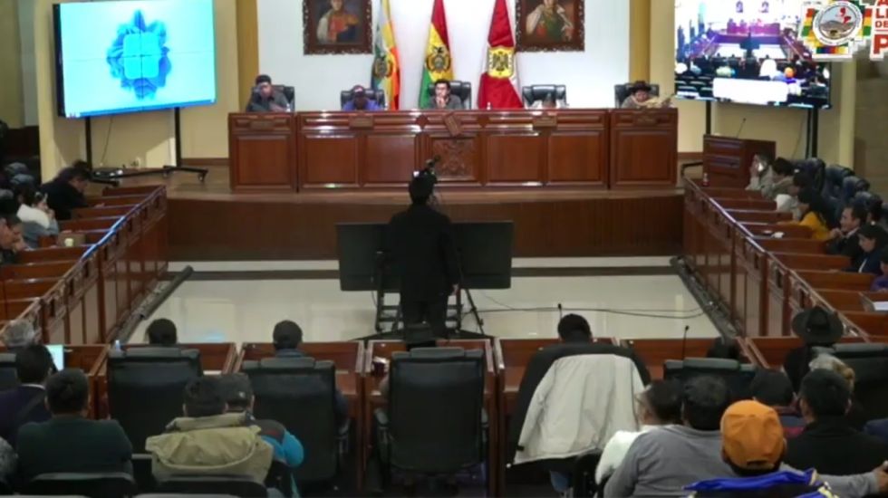 Potosí queda sin Gobernador tras renuncia de Jhonny Mamani