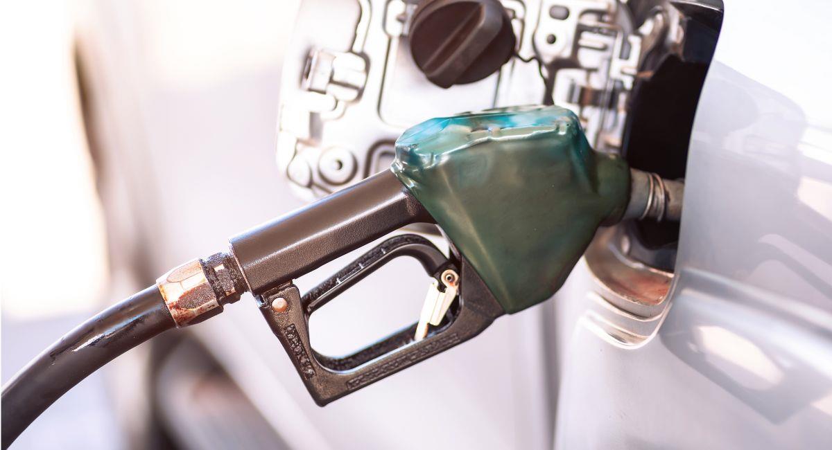 Gobierno garantiza estabilidad del precio del combustible tras compras anticipadas