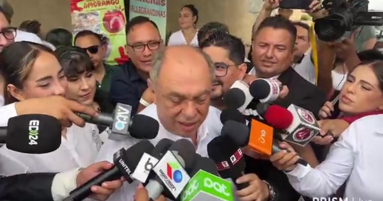 Otto Ritter emite su voto en Santa Cruz y convoca a la ciudadanía a participar en la jornada electoral