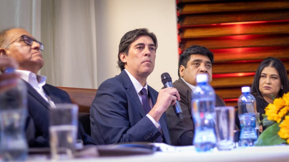 Ministro de Obras Públicas confirma la Cumbre Nacional del Transporte para el 8 de mayo