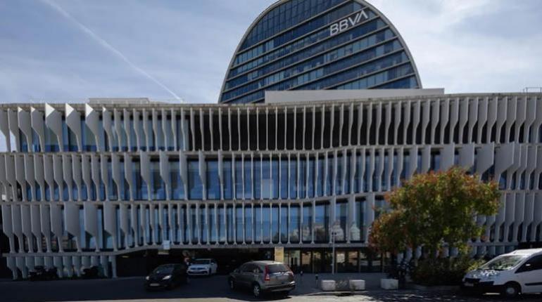 Bolivia deberá pagar US$ 105 millones a BBVA tras fallo internacional, según medio español