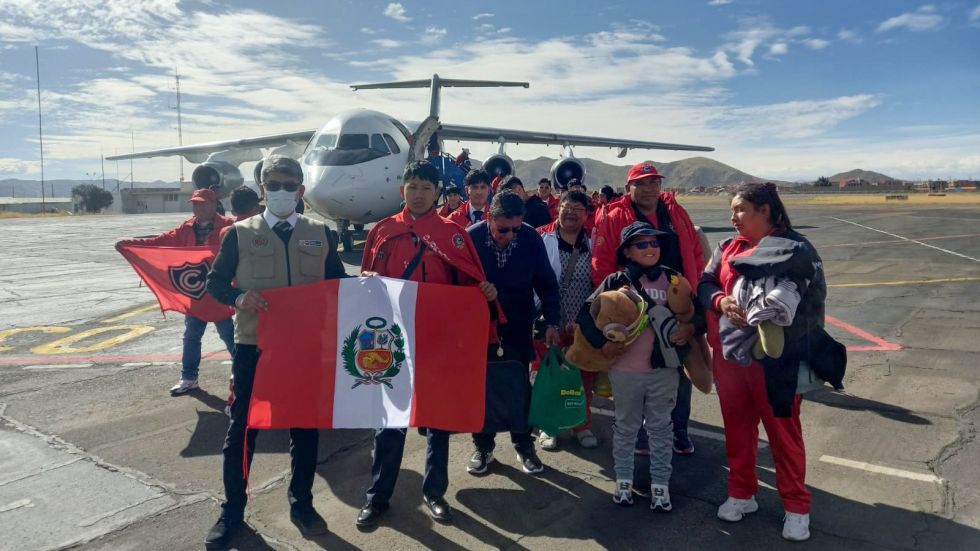 Más de 300 peruanos retornan a su país tras quedar varados por bloqueos en Bolivia