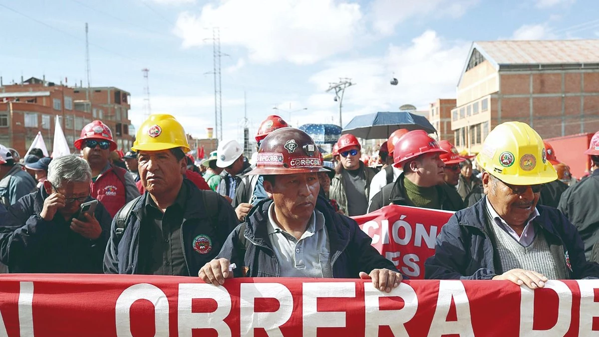 Transporte, gremiales y cívicos rechazan paro indefinido de la COB y cuestionan su legitimidad y alcance nacional
