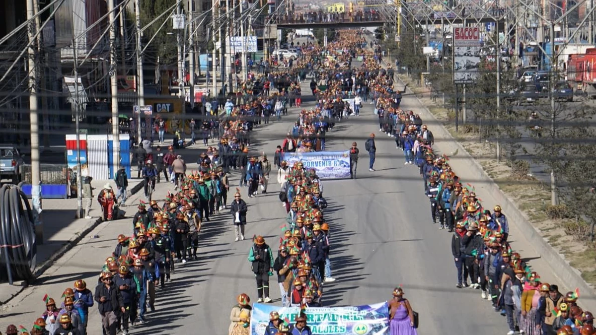 Bolivia amanece con 23 bloqueos mientras la COB rechaza responsabilidad por dos muertes
