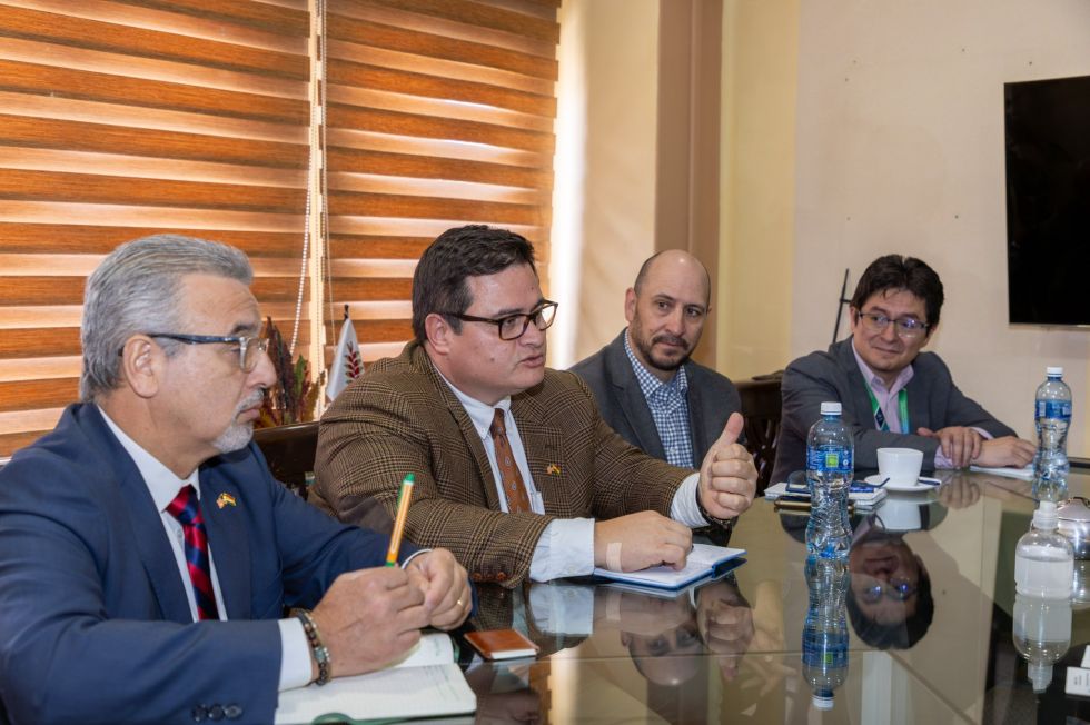 Delegación de EE.UU. llega a Bolivia para fortalecer cooperación agrícola