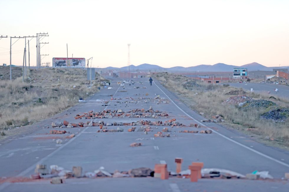Bolivia registra 15 bloqueos por mes desde 2024