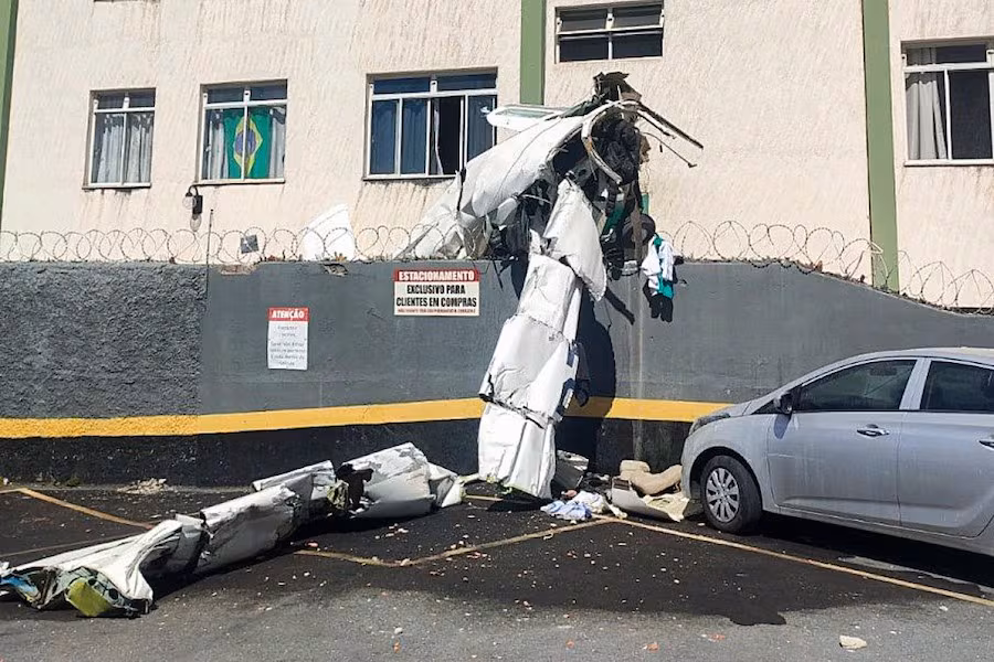 Avioneta se estrella contra un edificio en Brasil y deja dos fallecidos