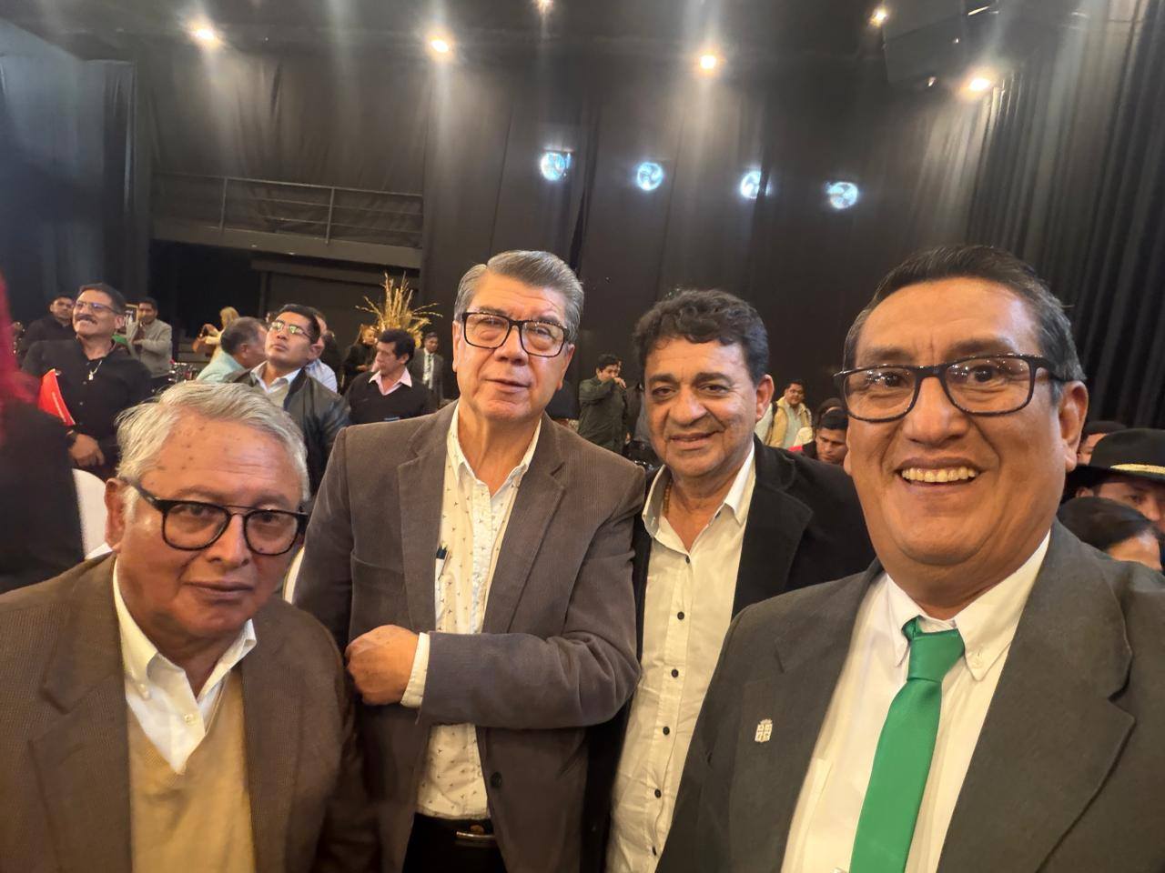 Rector de la UTO participó en un encuentro nacional sobre reformas, minería, economía y autonomía regional