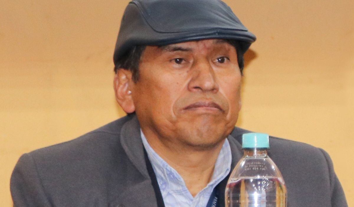 Suspenden al Director Departamental de Educación de La Paz por presuntas irregularidades