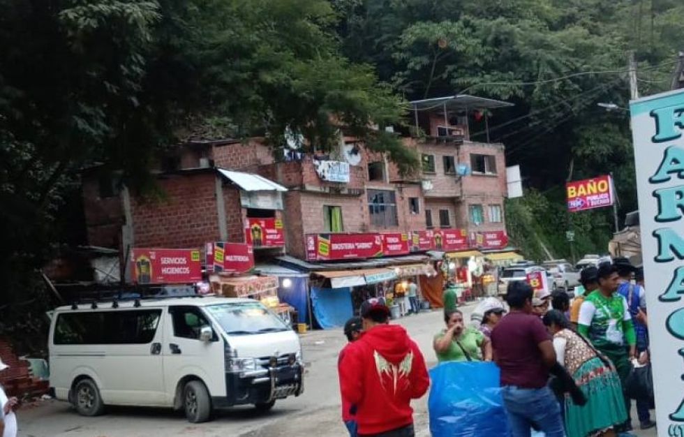 Ocho puntos de bloqueo afectan rutas en La Paz y Beni al inicio de la semana