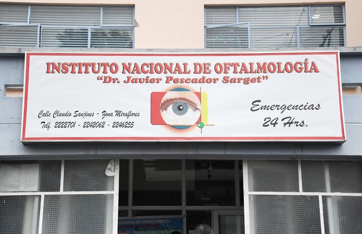 Bolivia inaugura su primer banco de ojos y alista el primer trasplante de córnea