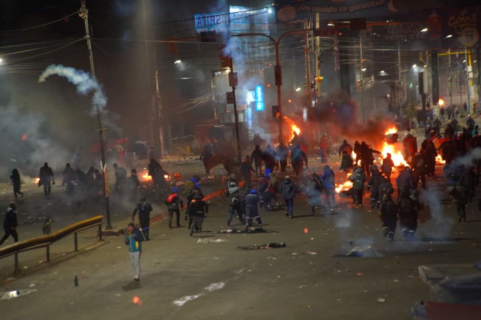 La Paz: Bloqueadores se reagrupan en Río Seco tras operativo de desbloqueo