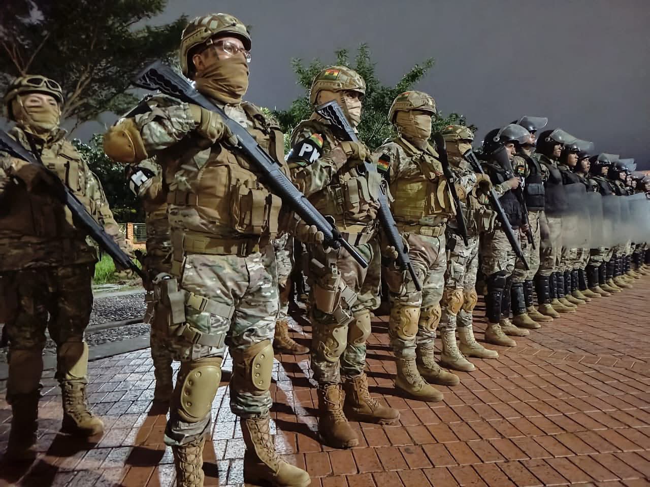 Más de 780 militares refuerzan la seguridad en Santa Cruz y Montero