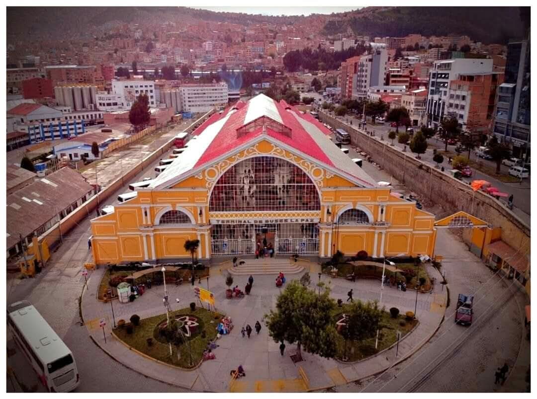 Terminal de Buses de La Paz cumple ocho días sin operaciones por bloqueos