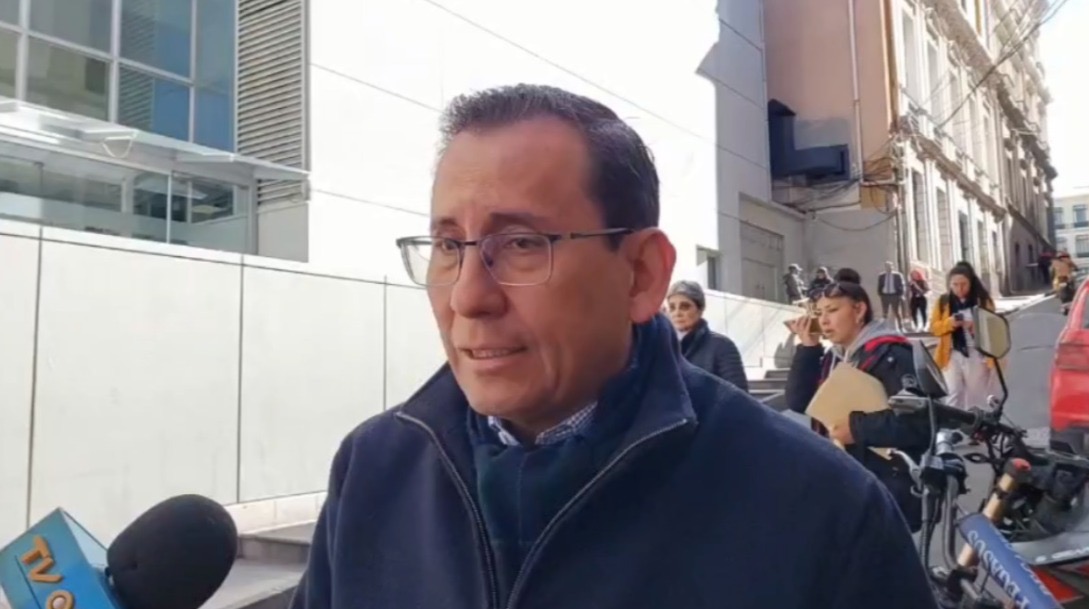 Director de la OFEP cuestiona sueldos de dirigentes de la COB y habla de “privilegios”