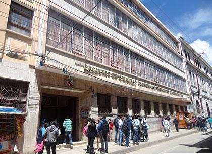 Facultad de Economía de la UTO plantea ampliación del calendario académico para nuevas carreras